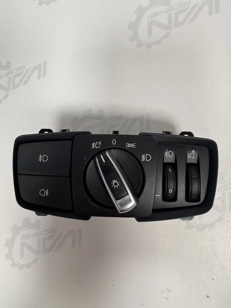 684751401-1 Interruttore Luci Bmw Serie 1 116d (85kw) - 684751401
