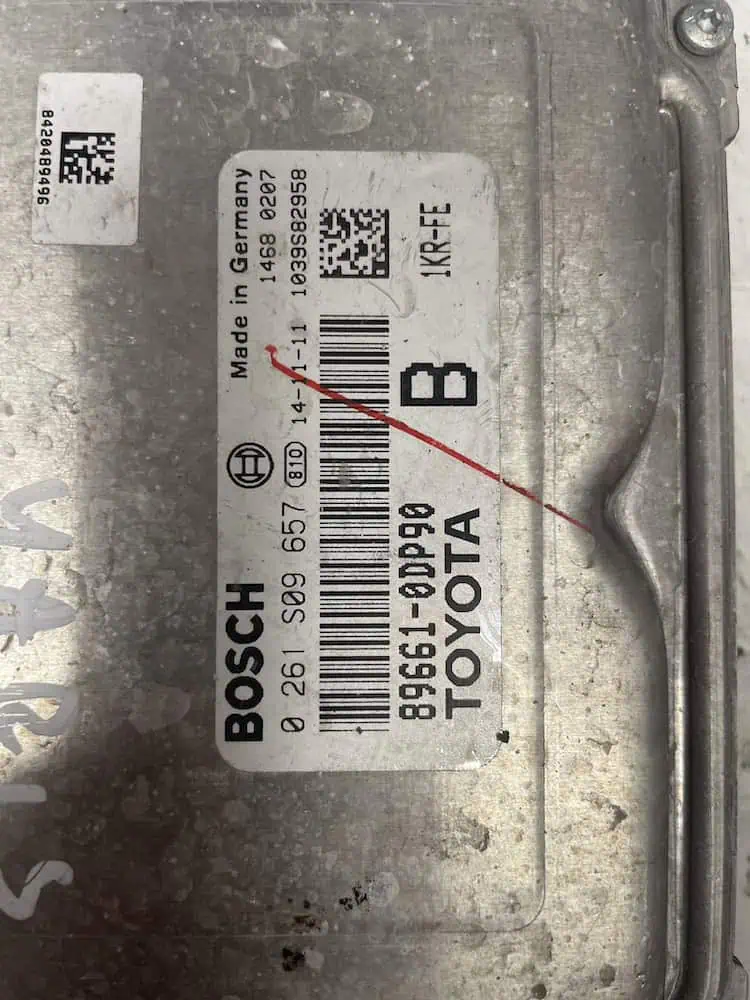 0261S09657-2 Centralina Motore Toyota Yaris 1.0 VVT-i (51kw) - 0261S09657