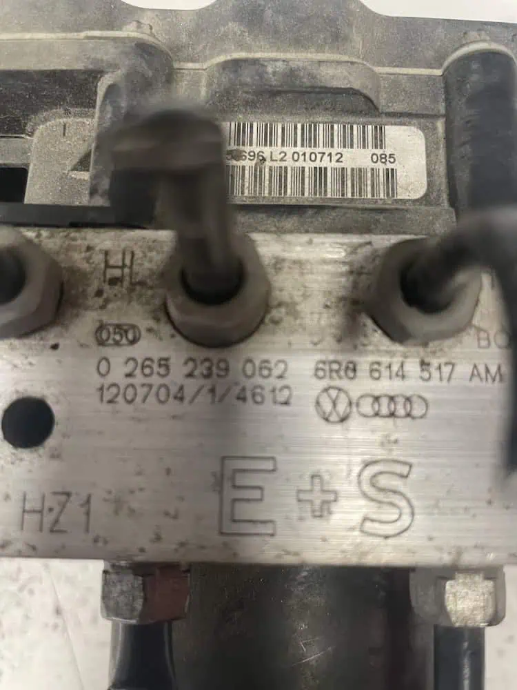 0265239062-2 Centralina Pompa ABS Audi A1 1.6 TDi (66kw) – 0265239062