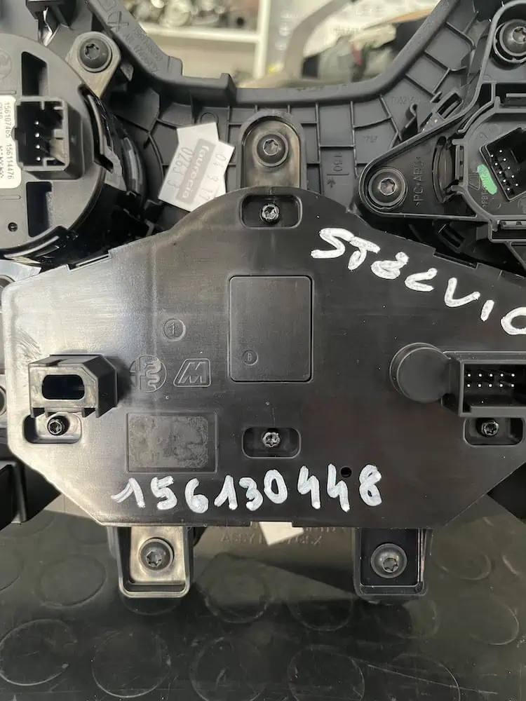 156130448-3 Modanatura Console Centrale Alfa Romeo Alfa Romeo Stelvio 2.2 JTDm (140kw)– 156130448
