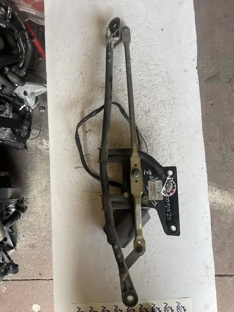 3397020400-1 Motorino Tergicristallo Anteriore Fiat Coupe 1.8 16V (96kw) – 3397020400