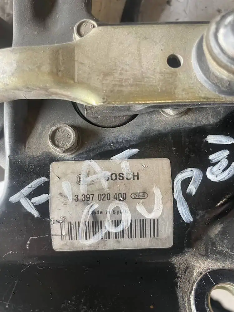 3397020400-2 Motorino Tergicristallo Anteriore Fiat Coupe 1.8 16V (96kw) – 3397020400