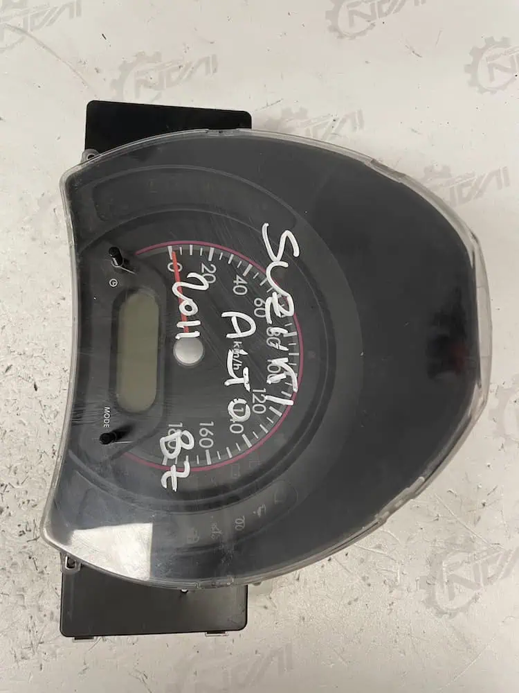 34100M68K01-1 Quadro Strumenti Suzuki Alto 1.0 Benzina (50kw) – 34100M68K01