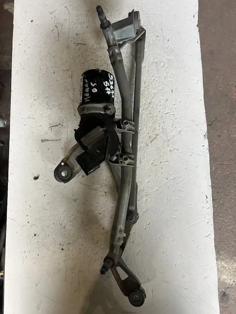 53671517-1 Motorino Tergicristallo Anteriore Renault Megane 1.5 dCi (78kw) – 53671517