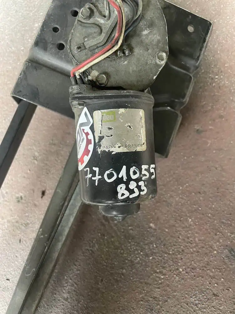 7701055893-2 Motorino Tergicristallo Anteriore Renault Trafic 1.9 dCi (74kw) – 7701055893