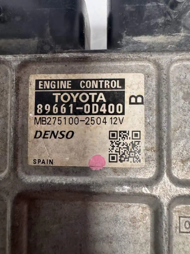 Centralina Motore Toyota Yaris 1.3 16V (64kw) – 896610D400