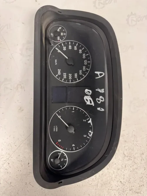 A1695401847-1 Quadro Strumenti Mercedes-Benz Classe A 180 2.0 CDI (80kw) – A1695401847