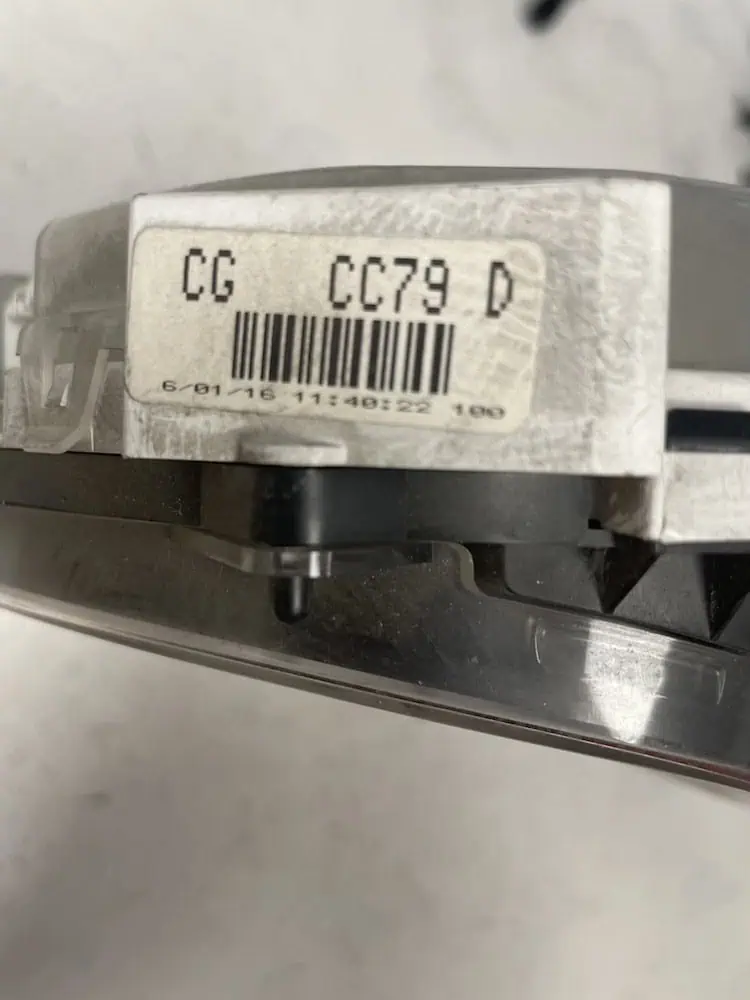 C23555430-3 Quadro Strumenti Mazda 5 2.0 16V (81kw) – C23555430