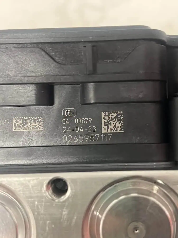Centralina Pompa ABS Toyota Yaris 1.5 Hybrid (2020 >) – 0265957117