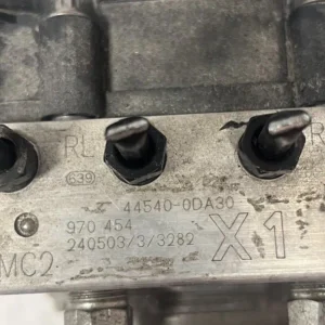 Centralina Pompa ABS Toyota Yaris 1.5 Hybrid (2020 >) – 0265957117