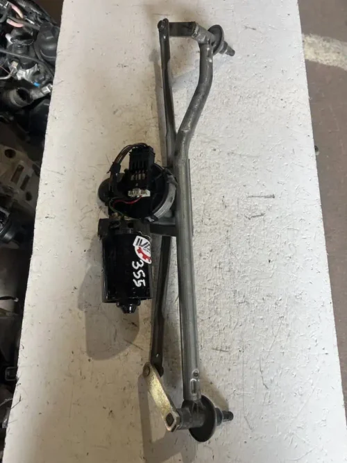 Motorino Tergicristallo Anteriore Bmw Serie 3 320d (98-07) – 0390241355