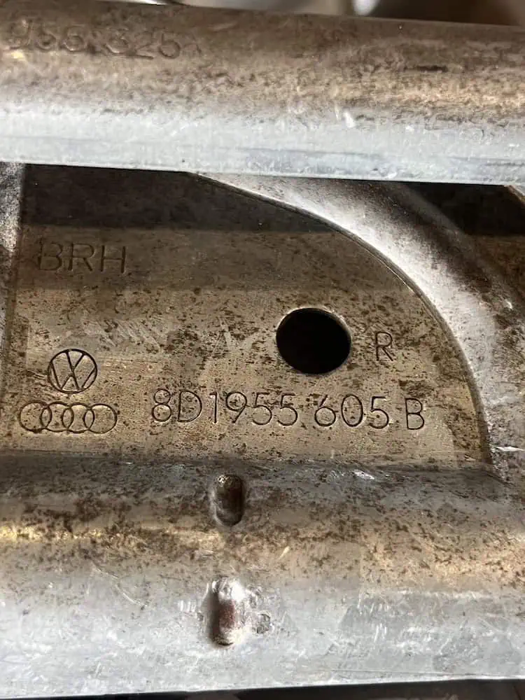 Motorino Tergicristallo Anteriore Volkswagen Passat 2.0 TDI (00-05) – 0390241505