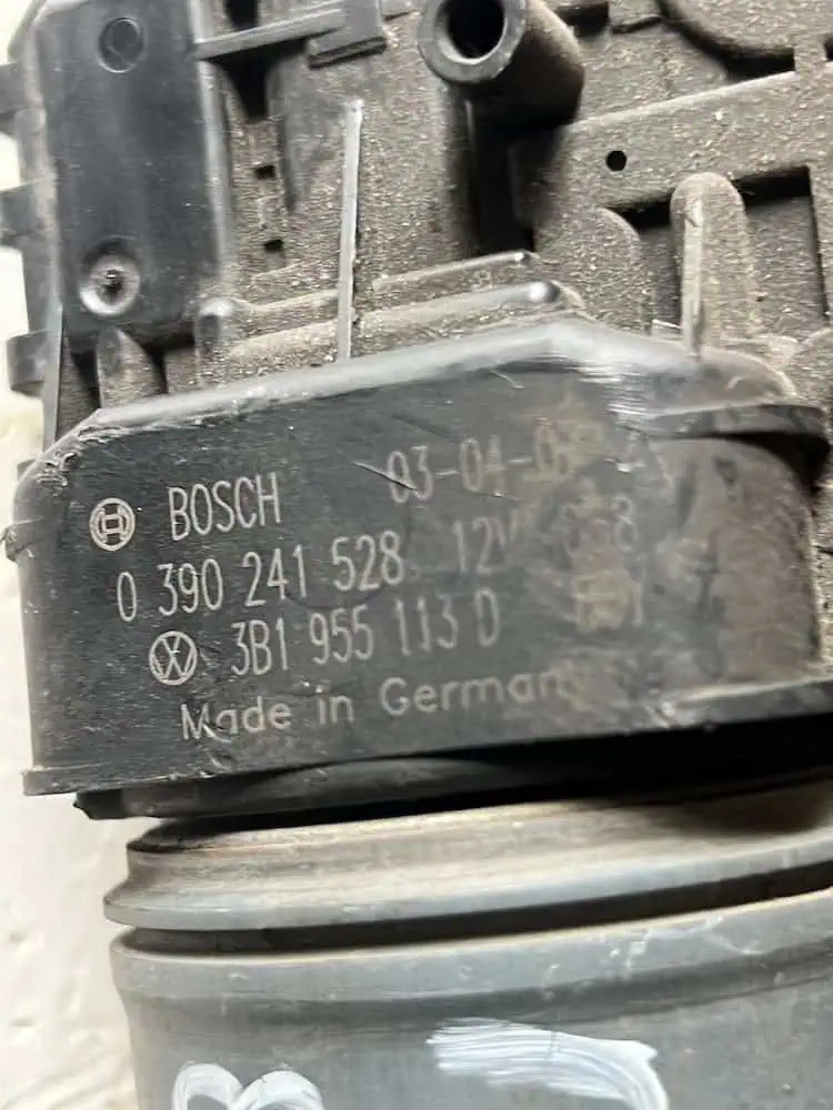 Motorino Tergicristallo Anteriore Volkswagen Passat 1.9 TDI (02-08) – 0390241528