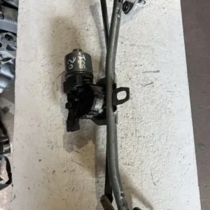 Motorino Tergicristallo Anteriore Volkswagen Golf IV 1.9 TDI (103kw) – 0390241531