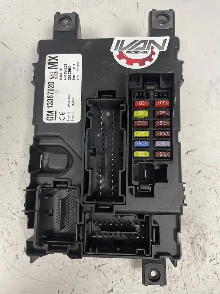 Centralina Body Computer Opel Corsa D 1.0 Benzina (2010-2014) – 13367920