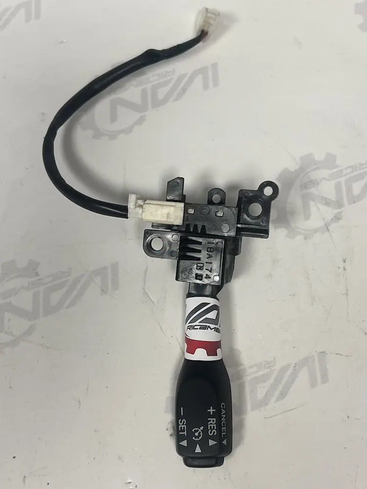 Comando Cruise Controll Toyota Rav4 2.2 D-4D (10-13) – 18A174