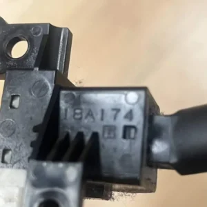 Comando Cruise Controll Toyota Rav4 2.2 D-4D (10-13) – 18A174