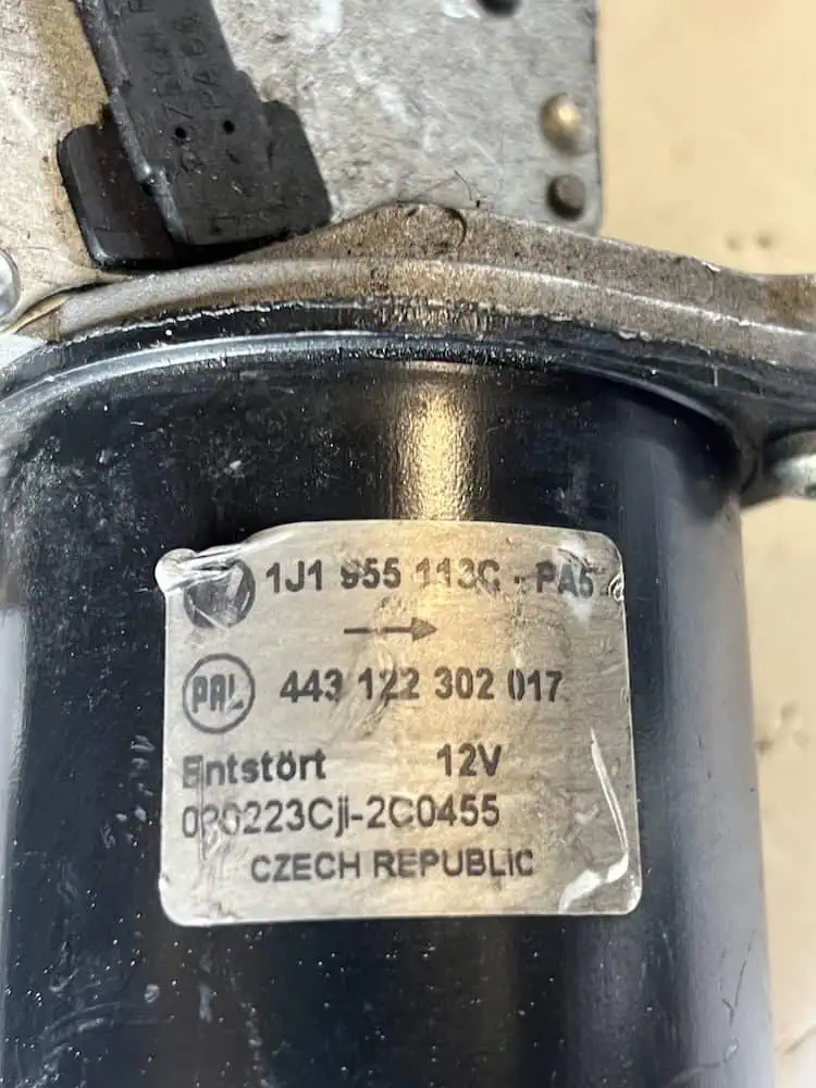 Motorino Tergicristallo Anteriore Volkswagen Golf IV 1.6 16V (97-07) – 1J1955113C