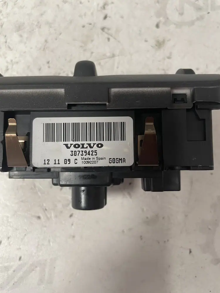 Interruttore Luci Volvo V40 2.0 D2 (88kw) – 30739425