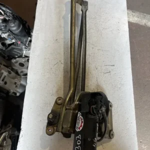 Motorino Tergicristallo Anteriore Peugeot 306 1.9 DT (93-01) – 3397020303
