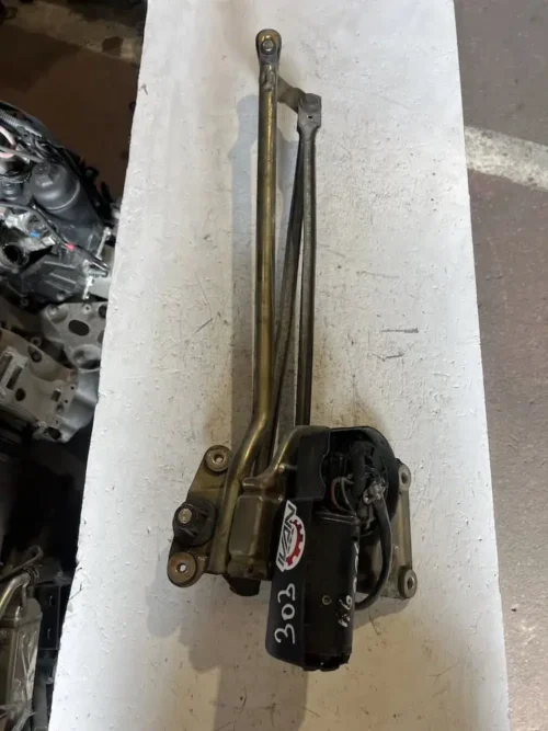 Motorino Tergicristallo Anteriore Peugeot 306 1.9 DT (93-01) – 3397020303