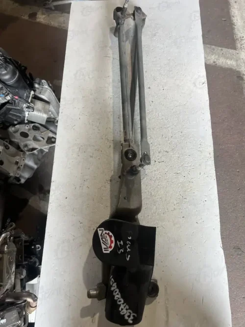 Motorino Tergicristallo Anteriore Ford Focus 1.8 TDCi SW (00-05) – 3397020451