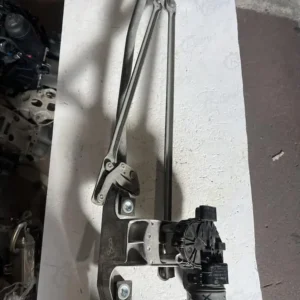 Motorino Tergicristallo Anteriore Alfa Romeo 147 1.9 JTD (02-10) – 3397020800