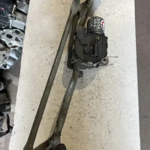 Motorino Tergicristallo Anteriore Audi A6 Avant 2.0 TFSI (125kw) – 3397021039