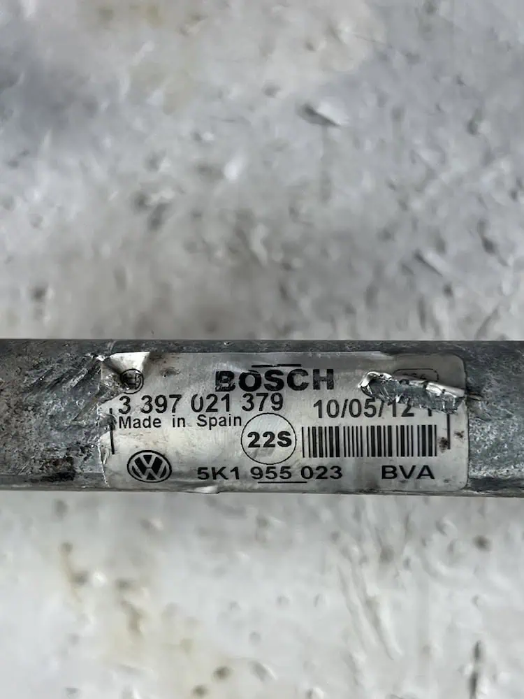 Motorino Tergicristallo Anteriore Volkswagen Golf VI 1.6 TDI (08-14) – 3397021379