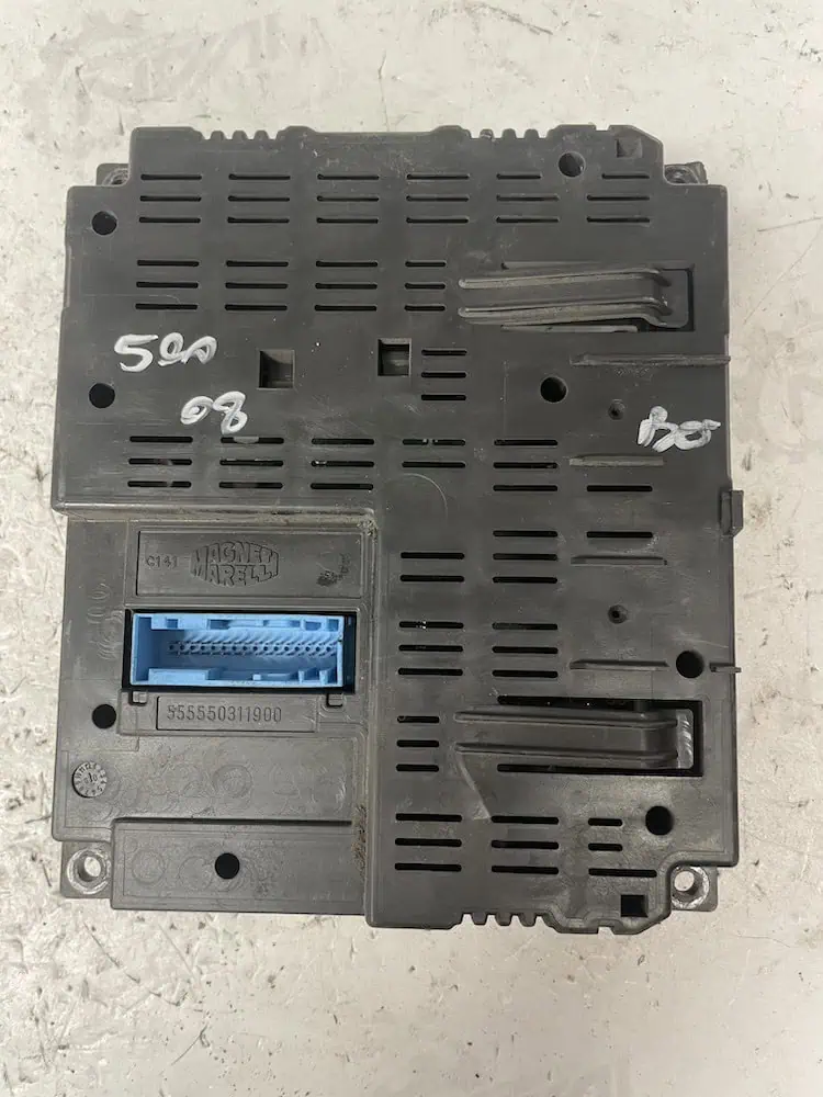 555550311900-1 Centralina Comfort Fiat 500 1.3 MJT (55kw) – 555550311900