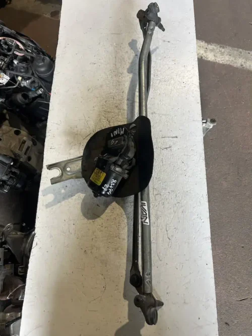 Motorino Tergicristallo Anteriore Mini Cooper R50 1.6 16V (2001-2007) – 8377427