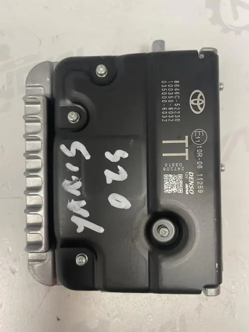 8646C52230-1 Telecamera Frontale Parabrezza Toyota Yaris 1.5 Hybrid (2020 >) – 8646C52230