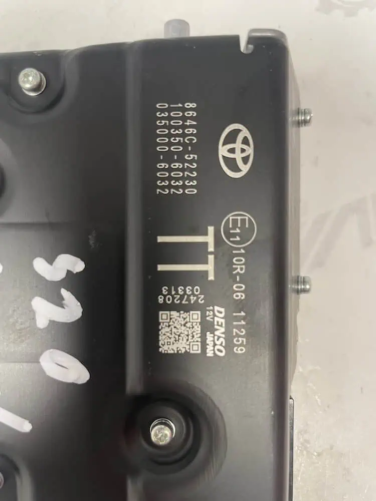 Telecamera Frontale Parabrezza Toyota Yaris 1.5 Hybrid (2020 >) – 8646C52230