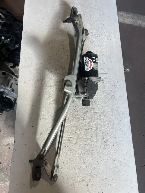 Motorino Tergicristallo Anteriore Audi A6 Avant 1.9 TDi SW (110kw) – 8D1955113C