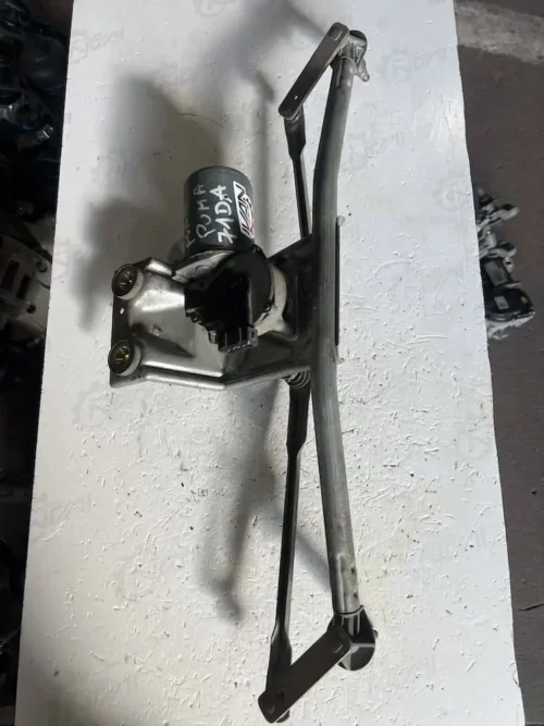 Motorino Tergicristallo Anteriore Ford Puma 1.4 16V (1997-2002) – 96PB17B571DA