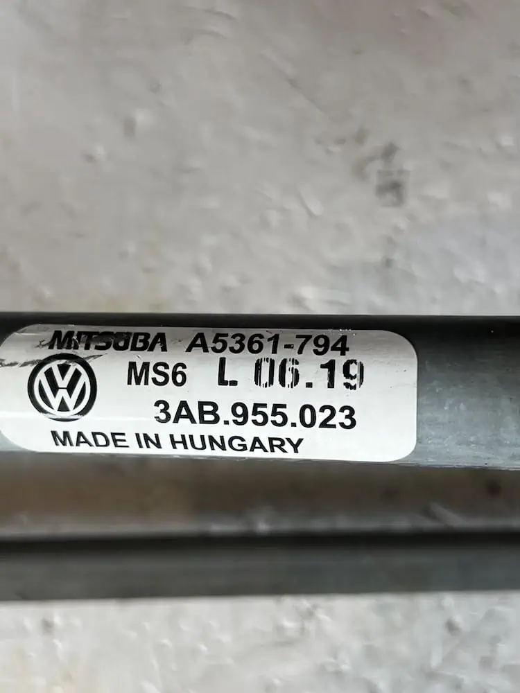 Motorino Tergicristallo Anteriore Volkswagen Passat 2.0 16V TDI (103kw) – A5361794