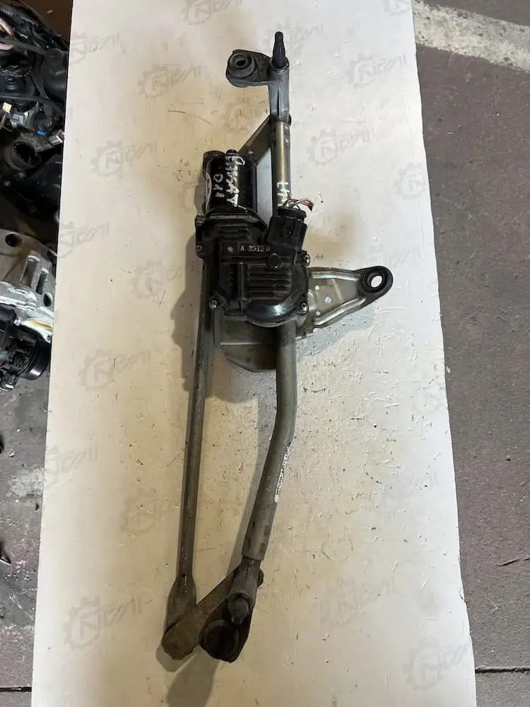 Motorino Tergicristallo Anteriore Volkswagen Passat  2.0 TDI 4motion (130kw) – A9675447